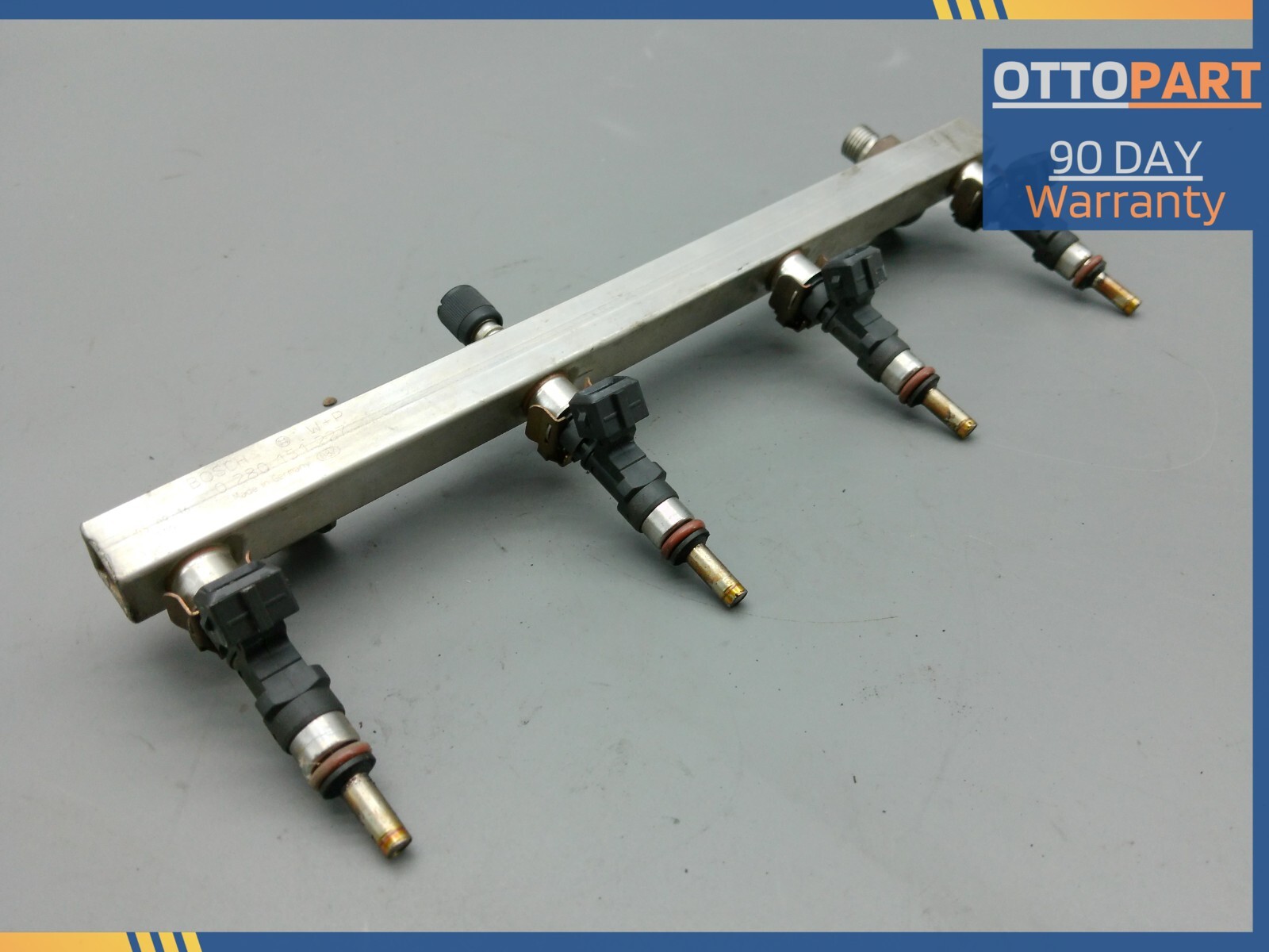 2003-2019 Maserati Quattroporte Right Fuel Injection Rail Line w/Injectors OEM