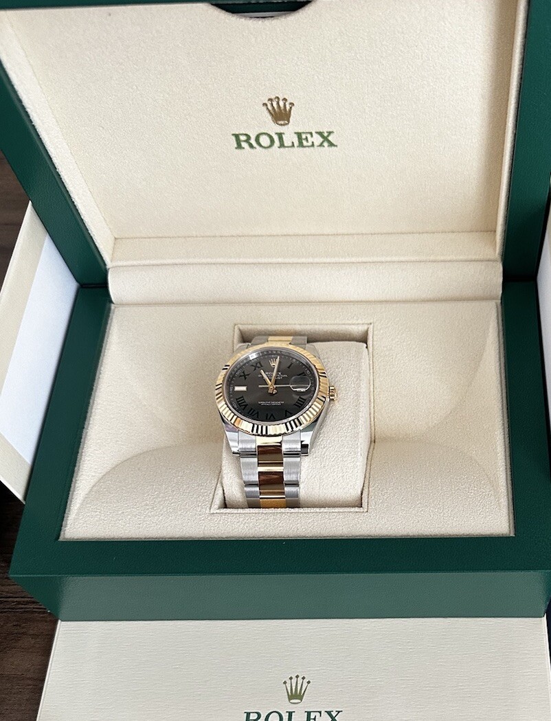 BNIB Rolex Datejust 41 Factory