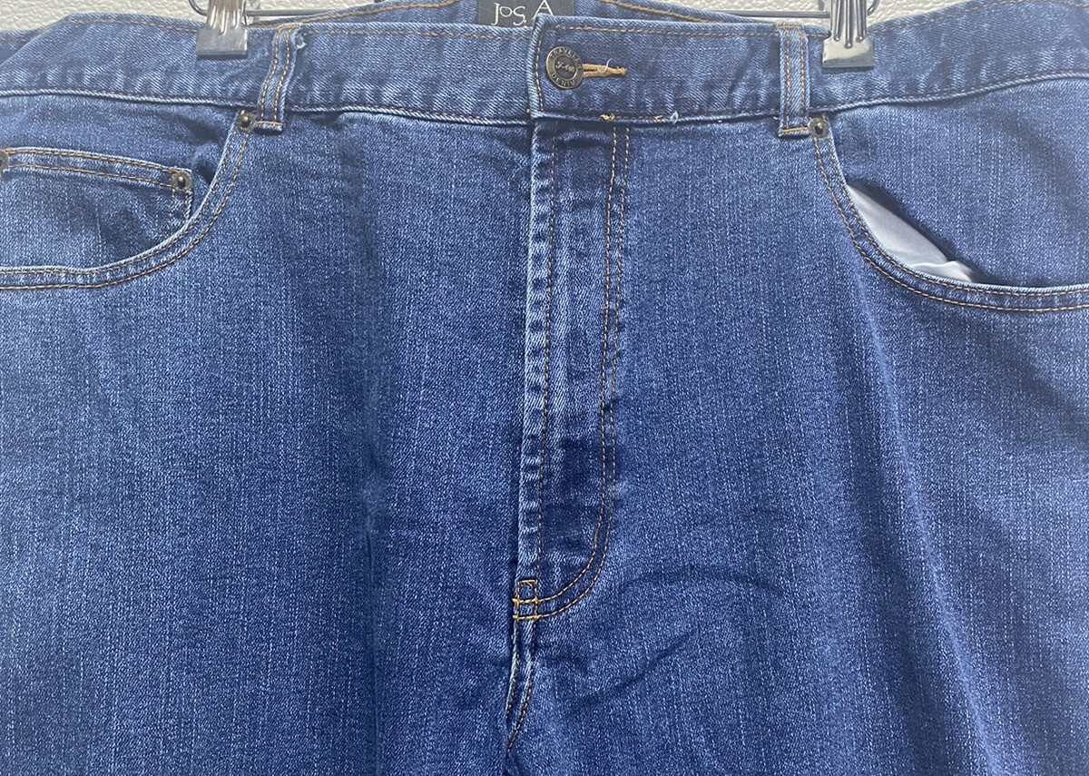 Jos A Bank Mens Blue Jeans 42x29 Travelors Collection eBay