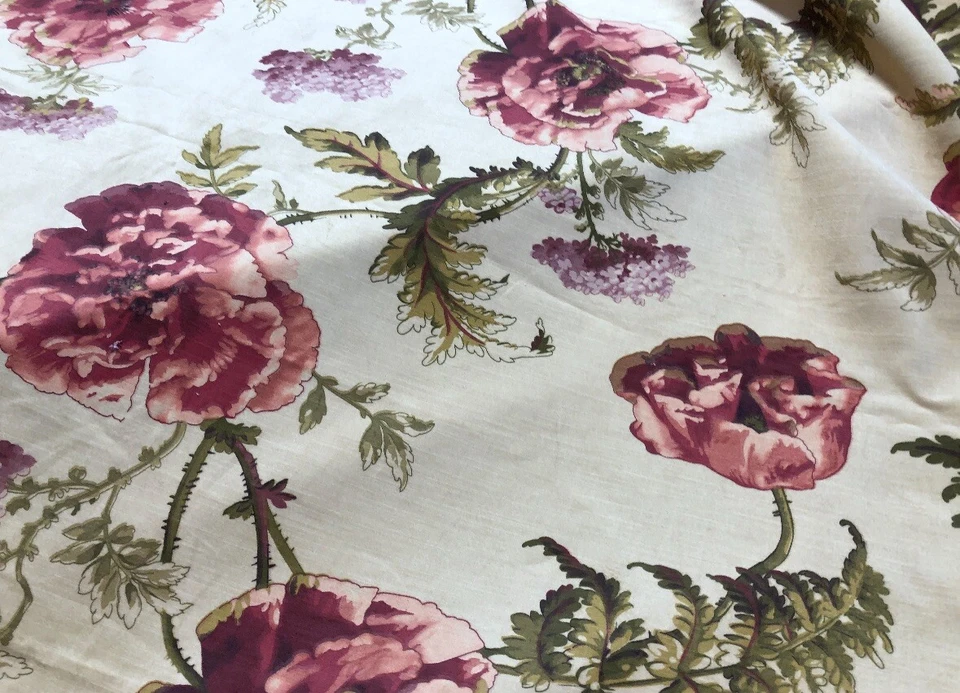 Portafolio Textiles 2 Yardas Laura Ashley Hortensia y Clavel Terciopelo Rayado Foto 2 de 4