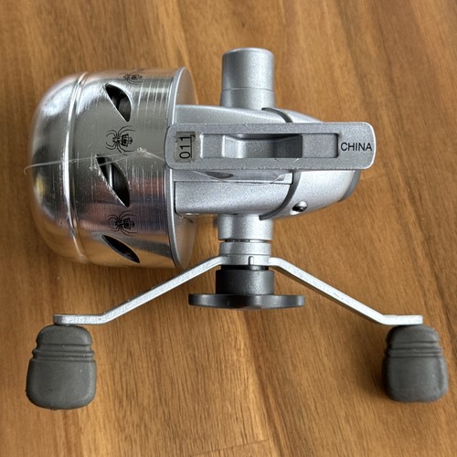 Vintage Mitchell Spidercast SC400 Casting Reel Fishing - Picture 6 of 6