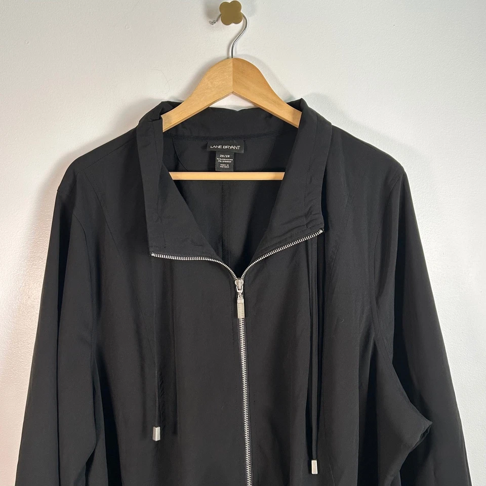 Chaqueta ligera negra con cremallera Lane Bryant para mujer talla grande 26/28 Foto 2 de 4