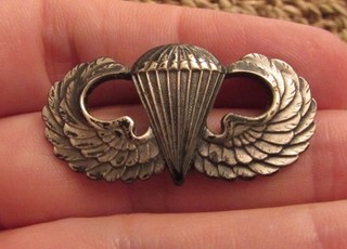 WWII Sterling Silver GEMSCO Airborne Paratrooper Jump Wings Uniform Pin Badge