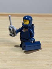 LEGO Classic Space - Dark Blue Spaceman Minifigure - Helmet & Airtanks included
