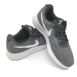 women's nike tanjun grey white