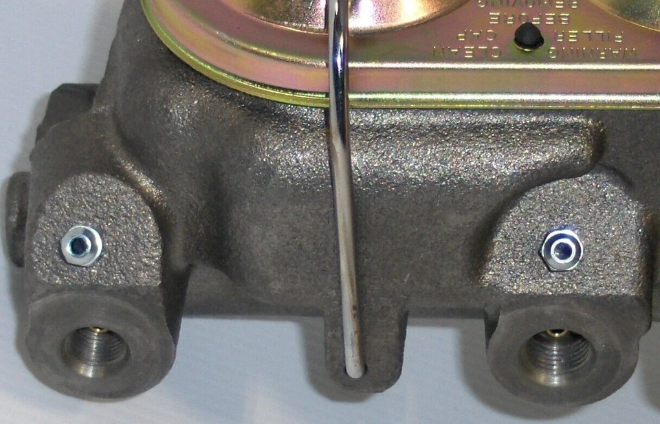 Cilindro maestro de refuerzo de freno eléctrico Chevelle Monte Carlo Lemans 11" con purgas Foto 2 de 4