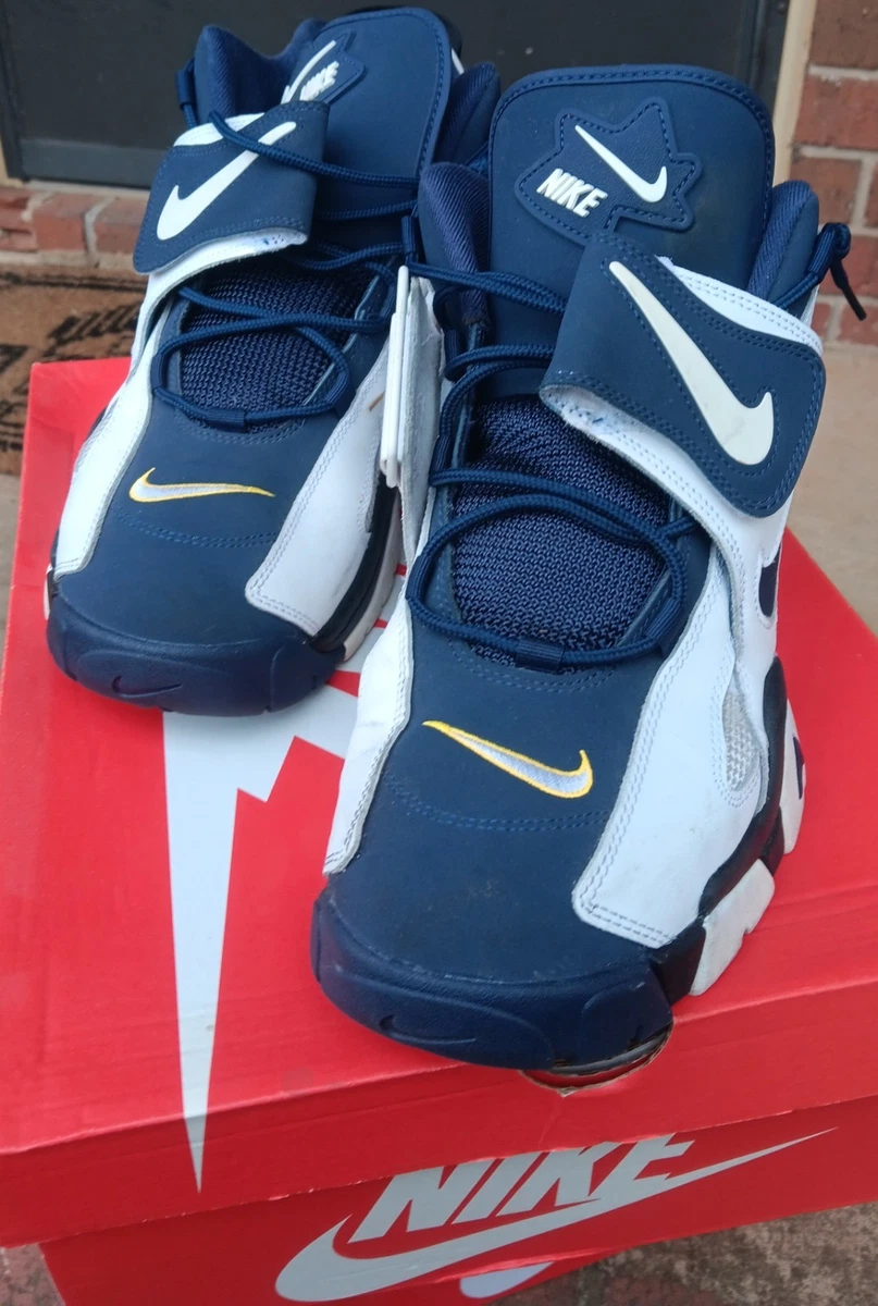Nike Air Barrage Mid Navy for Sale - Authenticity Guaranteed - eBay
