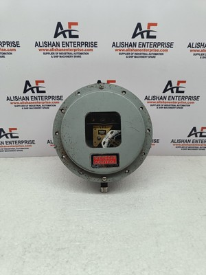 #ad Dwyer Mercoid DAW 7023 153 5S SPDT snap action Pressure switches 2 60psig $199.00