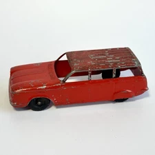 Hubley 1950s Station Wagon 405 Diecast Toy Car Red 5.5 inch USA Made