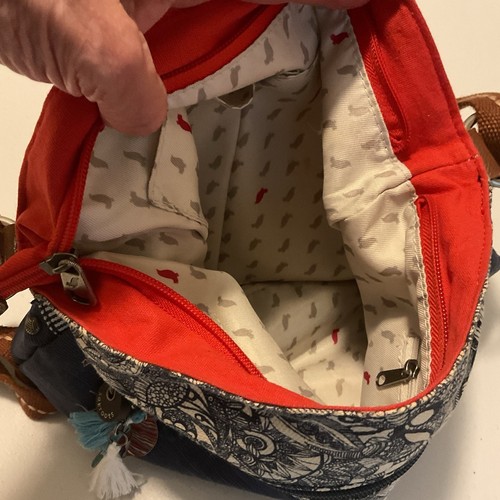Borsa a tracolla piatta Sakroots Desert Spirit - Foto 11 di 12