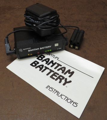 Quantum Bantam Battery Black External Battery w/ charger Info Booklet working