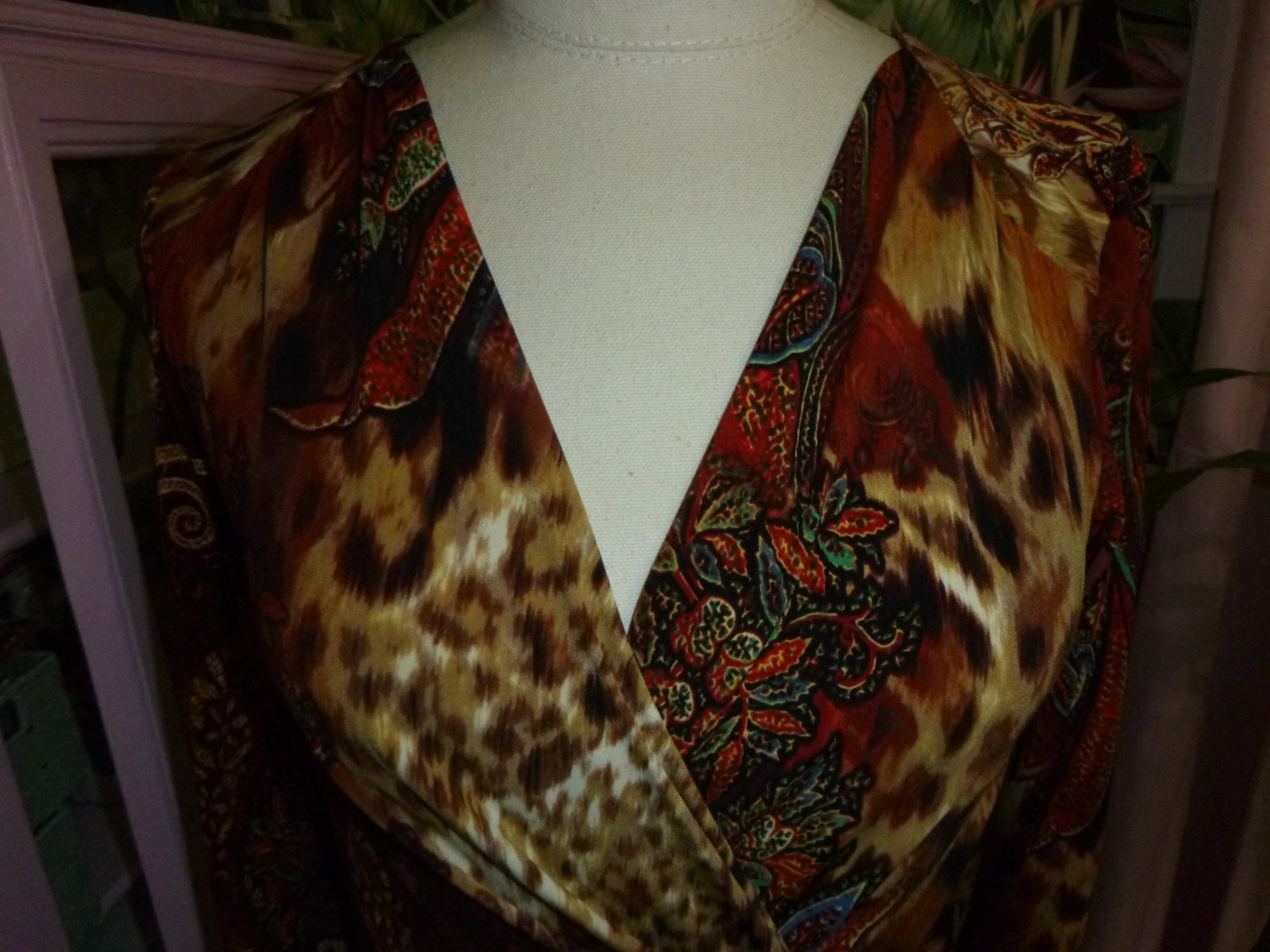 WOMANS SIZE SMALL"CACHE"MULTI COLOR PULLOVER SIDE… - image 2