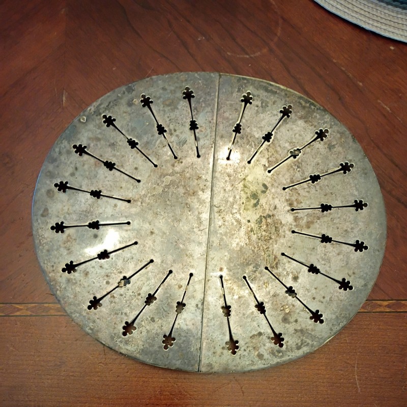 Vintage Hallmark Silver Plate H113 89 Expandable Trivet Maker Pictorial Marks