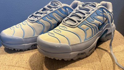 Nike Air Max Plus G x east side golf shoes