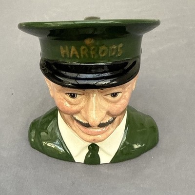 Vintage Carlton Ware Harrods London Iconic ''Doorman'' Tasse 4497 England.   (B89)