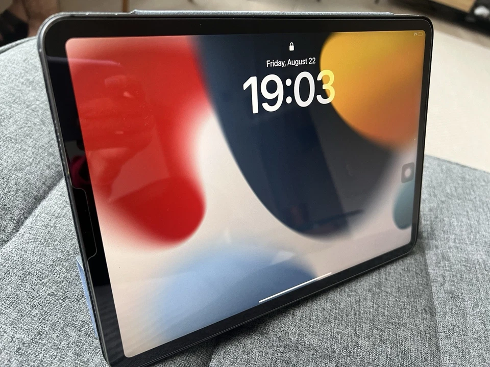 Apple iPad Pro 3. Gen 256 GB, Wi-Fi, 11 Zoll - Space Grau - Bild 4 von 4