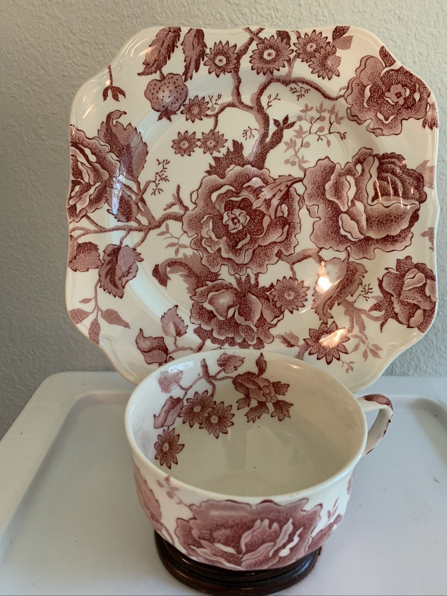 Johnson Bros English Chippendale Snack Luncheon Plates Cup St Red  Transferware
