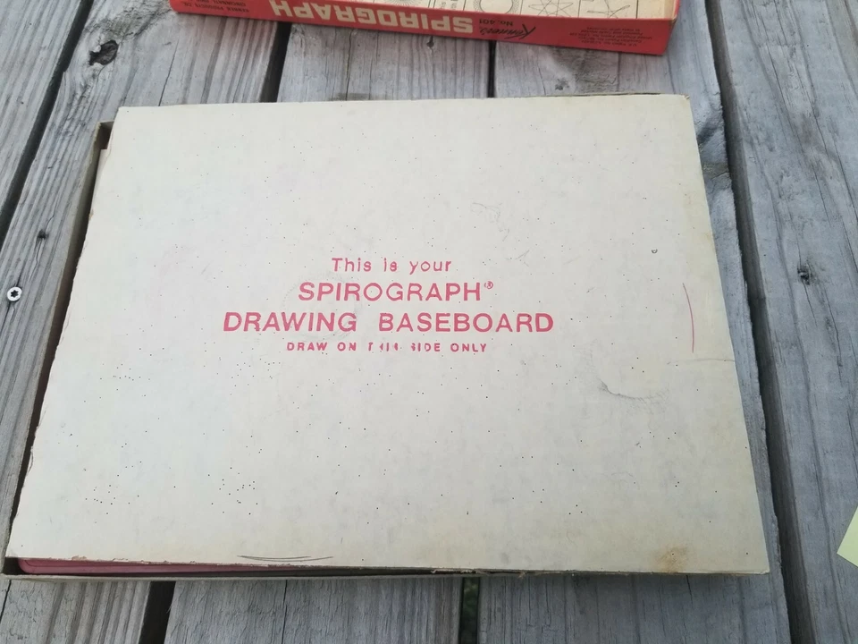 Vintage 1967 Kenner's New Spirograph Collectible Kids Art Toy! FREE SHIPPING! - Image 4 of 4