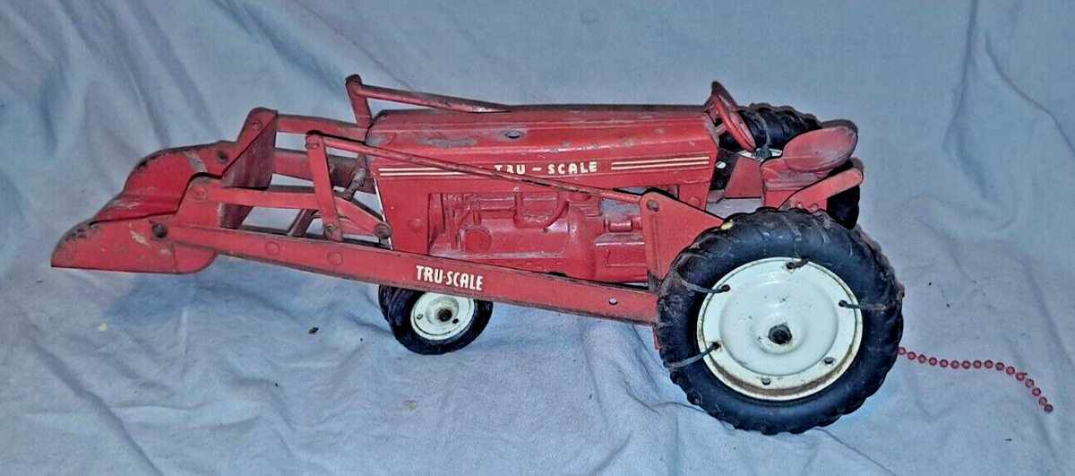 Tru Scale Tractor and Loader, Carter, 1/16