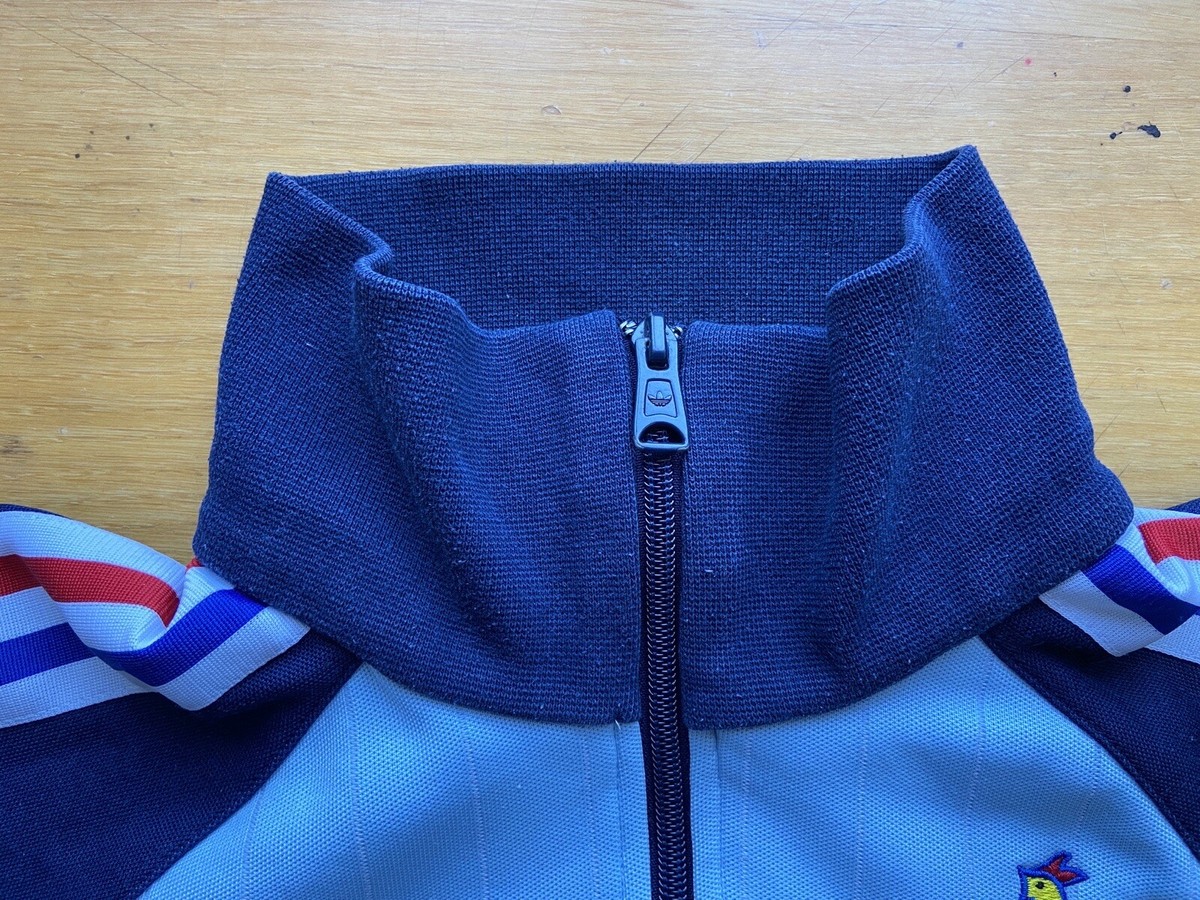 FRANCE 1982 RETRO FOOTBALL SOCCER TRACK JACKET ADIDAS P04034 FRANCE 1982 RETRO FOOTBALL SOCCER TRACK JACKET ADIDAS P04034