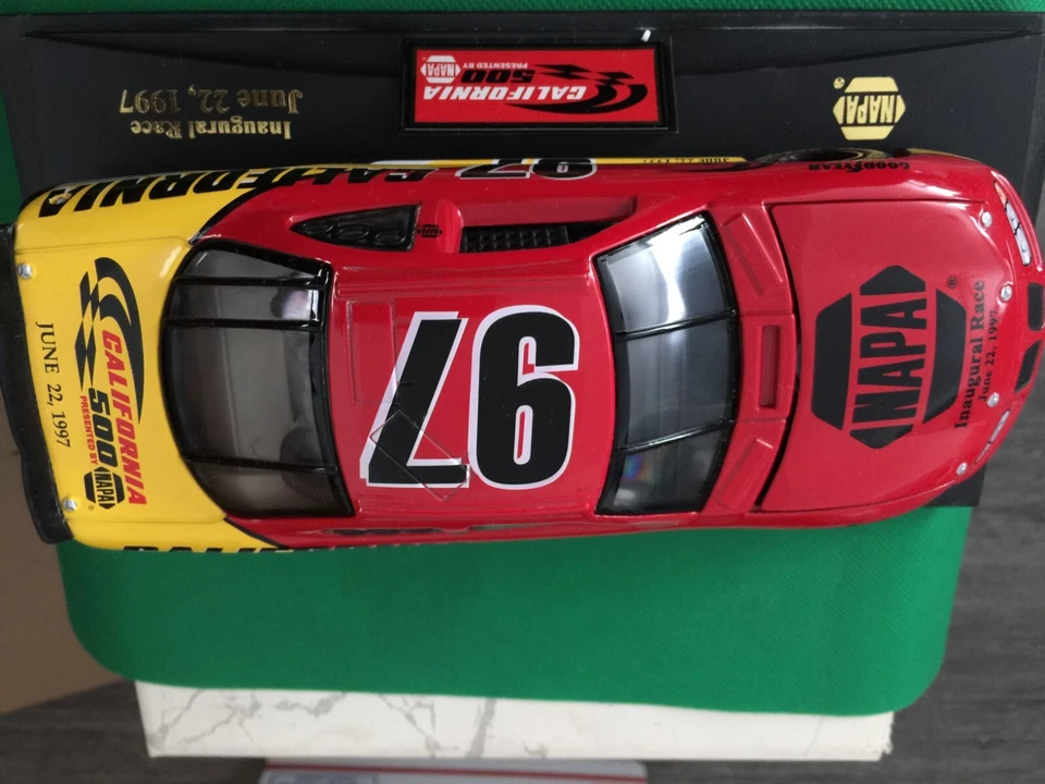 1/24 NASCAR CALIFORNIA 500 NAPA 1997 PONTIAC GRANPRIX IAUGURAL B508 Foto 3 de 4