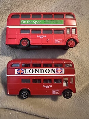 ROUTEMASTER DOUBLE DECKER BUS  (diecast metal). Red/Set Of Two