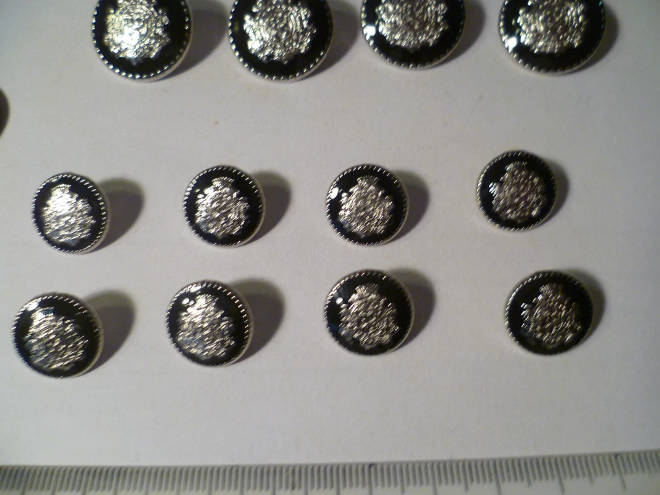 SET 12 BOTTONI STEMMA GIACCA UOMO SMALTO METALLO BLU ARGENTO 8X1,5 / 4X2,2 CM - Immagine 3 di 4