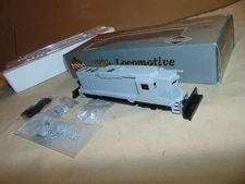 PROTO 2000 HO 920-40175 UNDECORATED GP30 HIGH HOOD DIESEL + BOX