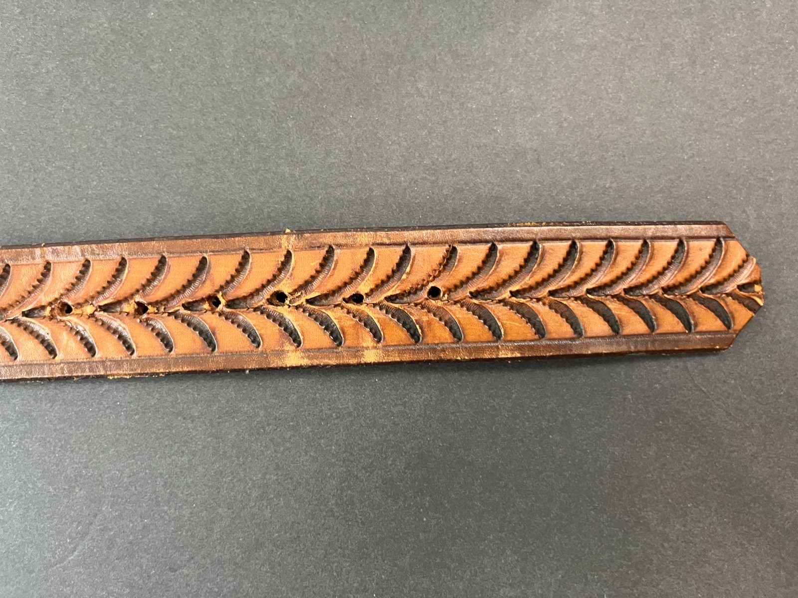 Leather Tooled Embossed Leaf Feather Pattern BELT… - image 5