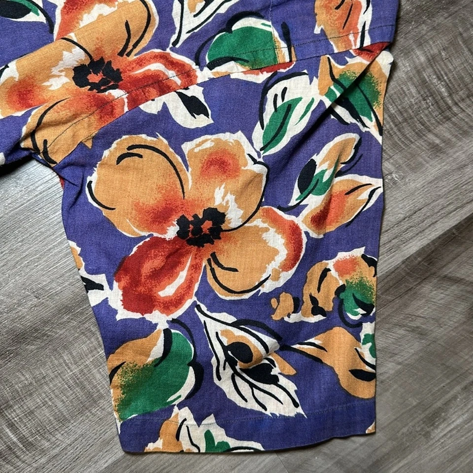 Ike Behar Vintage Linen Floral Short Sleeve Button Down - Medium - Image 4 of 4