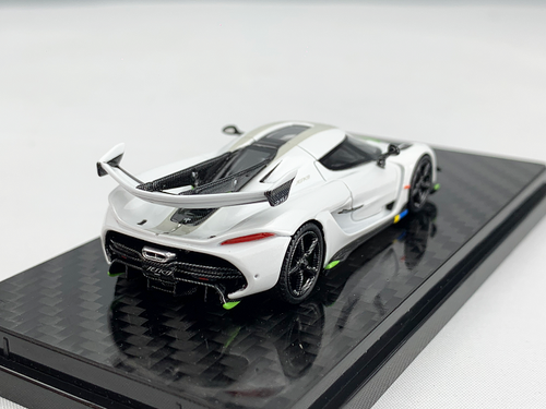 Frontiart 1/64 Koenigsegg Jesko Attack Pearl White resin model car - Bild 8 von 11