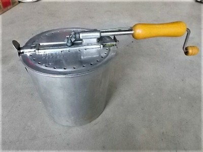 hand crank popcorn popper