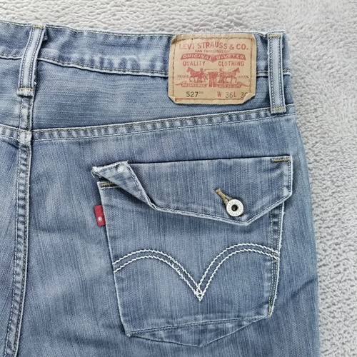 Levis Jeans Mens 36x30 Blue 527 Bootcut Flap Pockets Preppy Light Wash Denim - Picture 3 of 10
