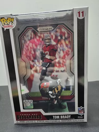 NFL Tampa Bay Buccaneers Tom Brady Funko Pop! Trading Card Figure