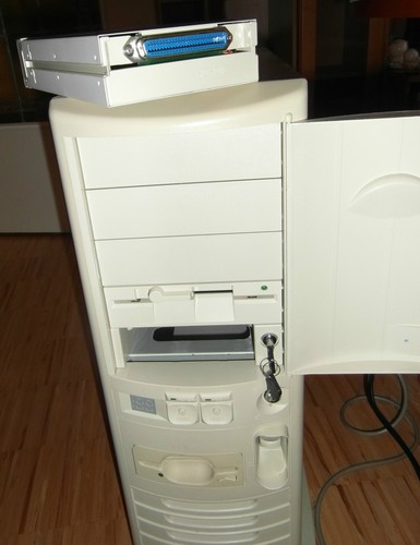 Highscreen 486er AMD Tower Design by Luigi Colani Retro div. Spiele Dune2 usw. - Bild 10 von 12