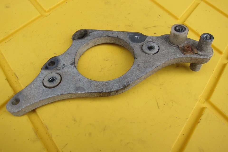 Yamaha IT250 1977 soporte de montaje Foto 2 de 4