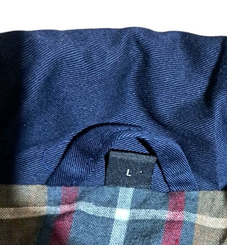 Expeditions Navy Blue Puffer Vest 4 Cargo Pockets Tartan Plaid Lined SZ Large - Picture 9 of 10