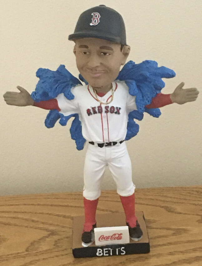 Dodgers Mookie Betts Bobblehead ドジャース s-l400.jpg