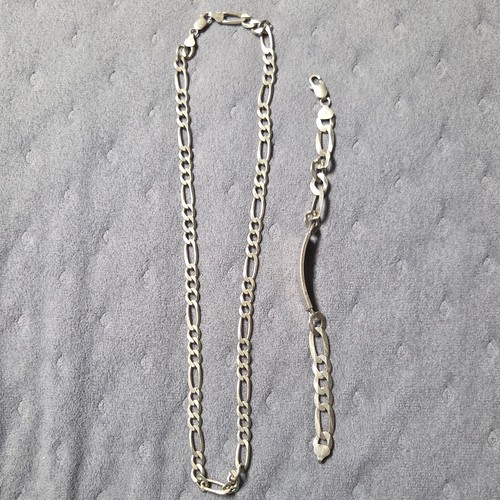 Silver Metal Necklace and Bracelet Jewelry Set