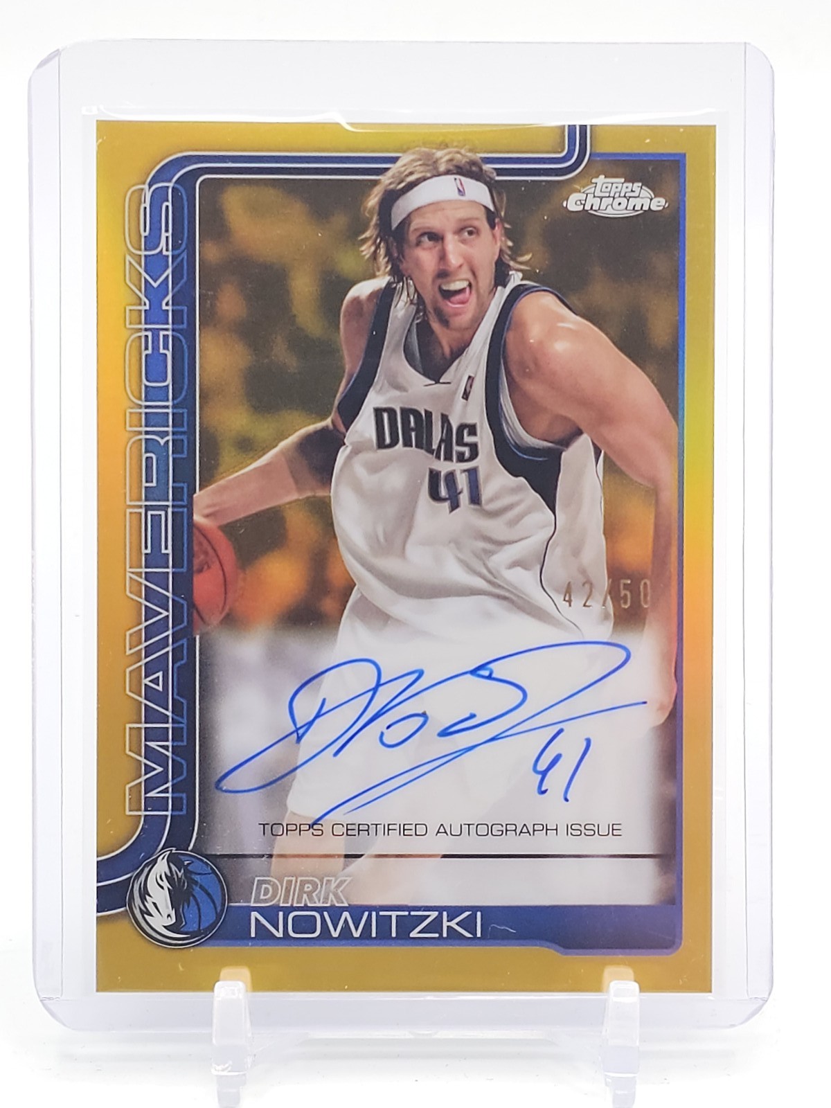 DIRK NOWITZKI 2025-26 TOPPS CHROME GOLD REFRACTOR AUTO /50 #TCA-DN Q0569