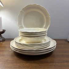 12 P Wedgwood Queen’s Ware Dinner Salad Plates Bowls Serves 4 Queen’s Plain EUC