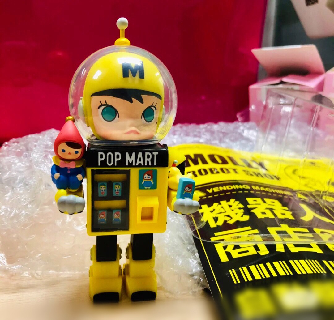 POP MART x KENNYSWORK Molly Robot Shop Art Toy Limited Collectible