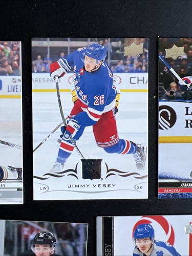 Lotto 11 carte collezionabili Jimmy Vesey NHL hockey su ghiaccio 19-20 OPC nere/100 - Foto 4 di 13