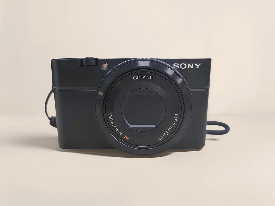 Cámara digital compacta Sony RX100 20,2 MP 3,6 x con cargador y tarjeta y batería Foto 4 de 4