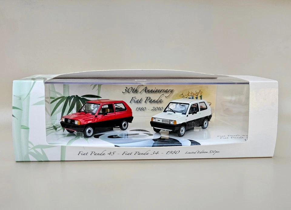 Набор Minichamps Fiat Panda к 30-летию ограниченный выпуск 1:43 - Изображение 2 из 4