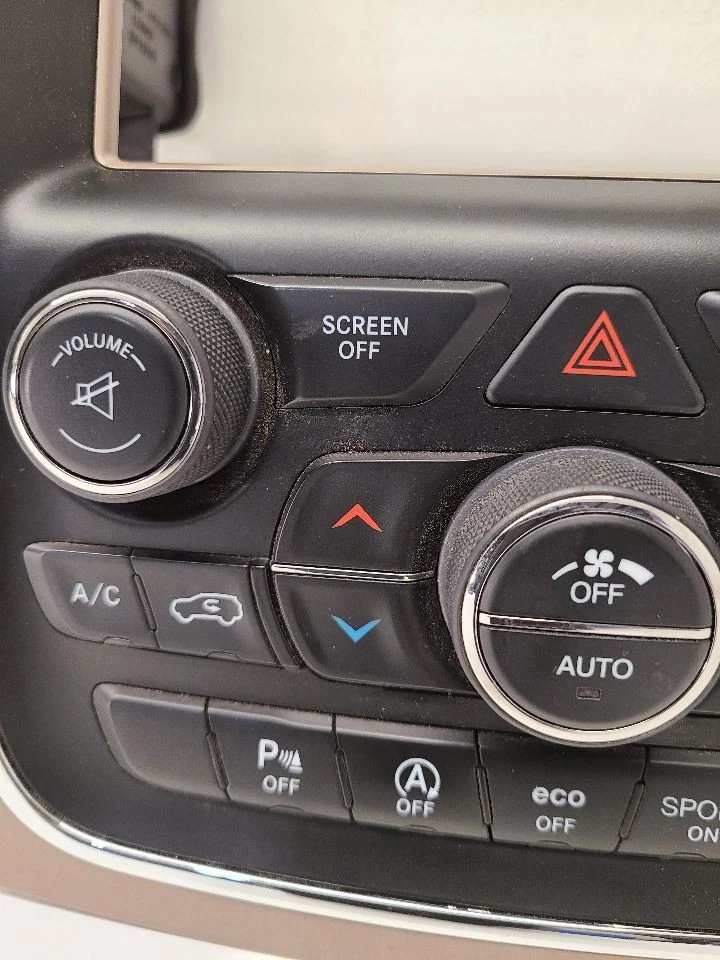  2016 - 2017 JEEP GRAND CHEROKEE Temperature Control Temperature Control  - Image 3 of 4