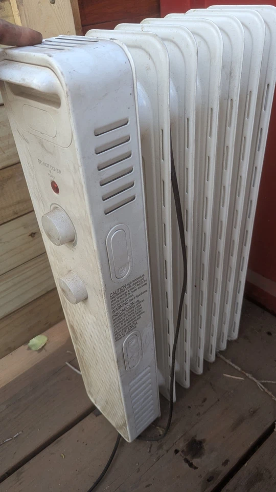 Radiador eléctrico lleno de aceite calentador de espacio con termostato Foto 2 de 2