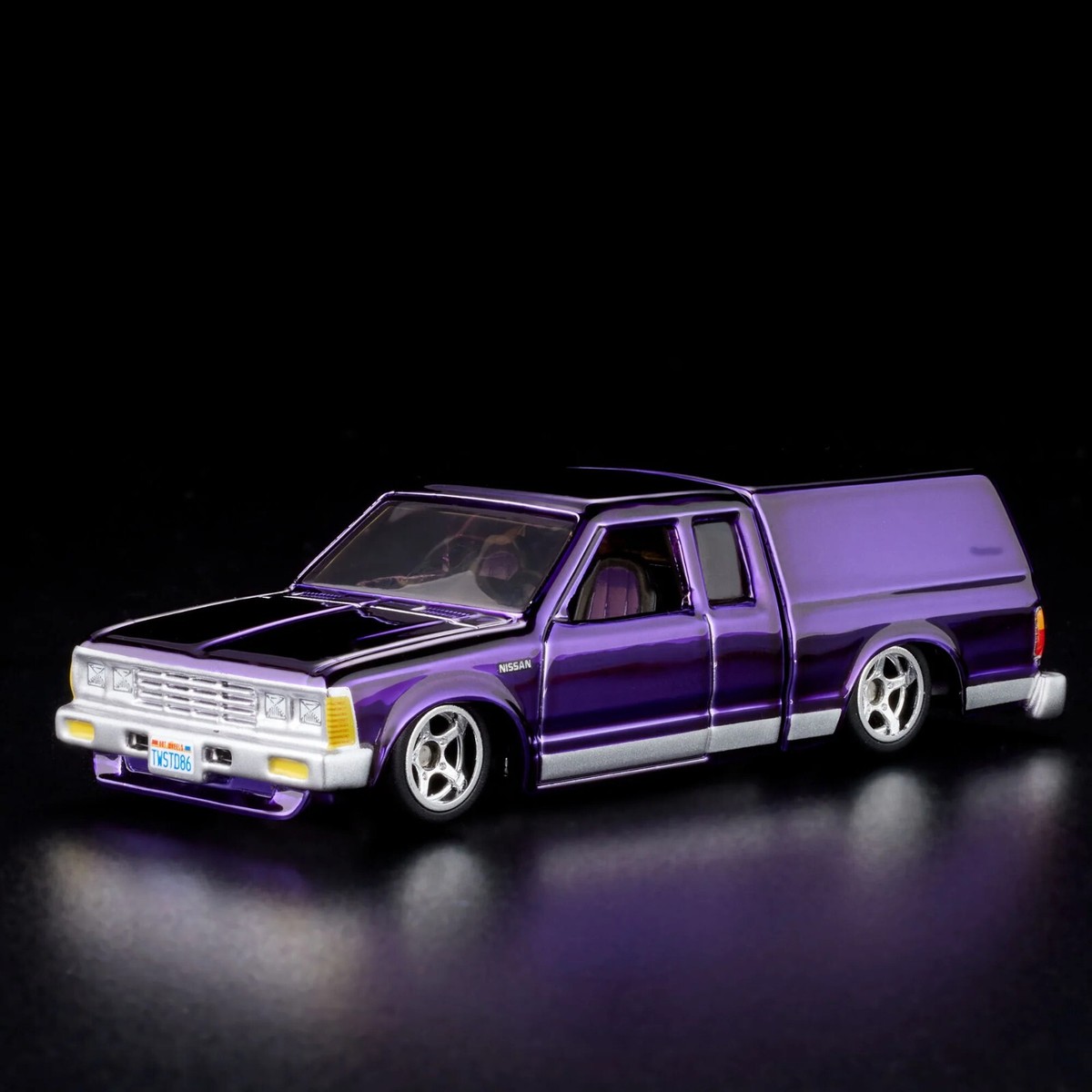 ホットウィール RLC King Cab ニッサン　ハードボディ　d21 s-l1200.jpg