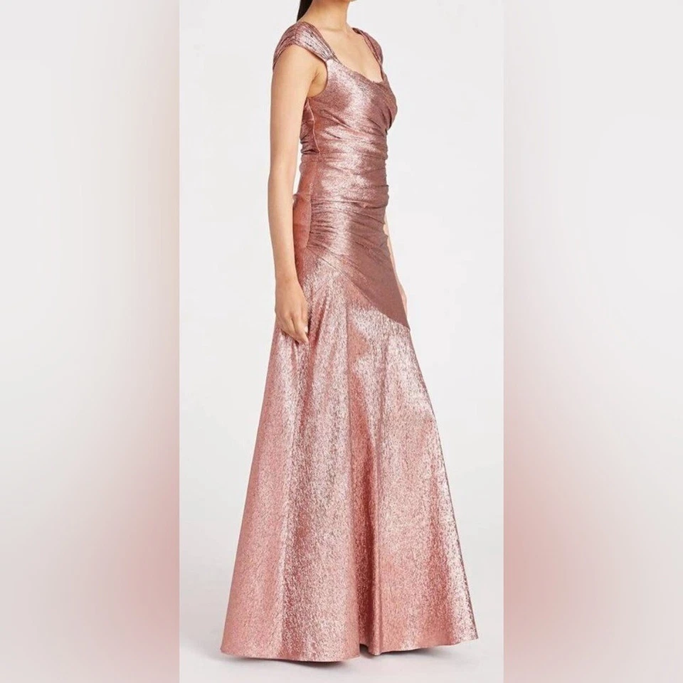 NUEVO CON ETIQUETAS THEIA Santana Vestido de Noche Cuello Redondo en Rosa Metálico - 4 Foto 2 de 4