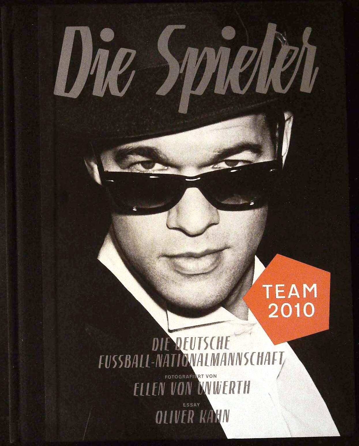 ELLEN VON UNWERTH Die Spieler deutsche Fußball-Nationalmannschaft TEAM 2010 @NEW